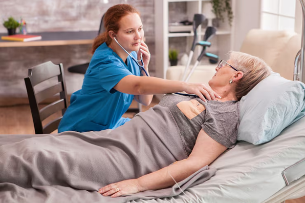 How Home Critical Care Nursing Supports Safer Recovery in Dubai