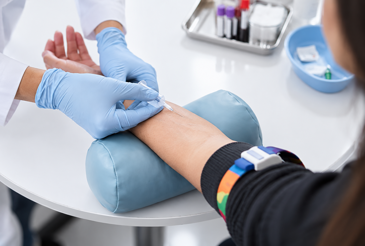 How Home Blood Testing in Dubai Makes Routine Health Checks More Convenient